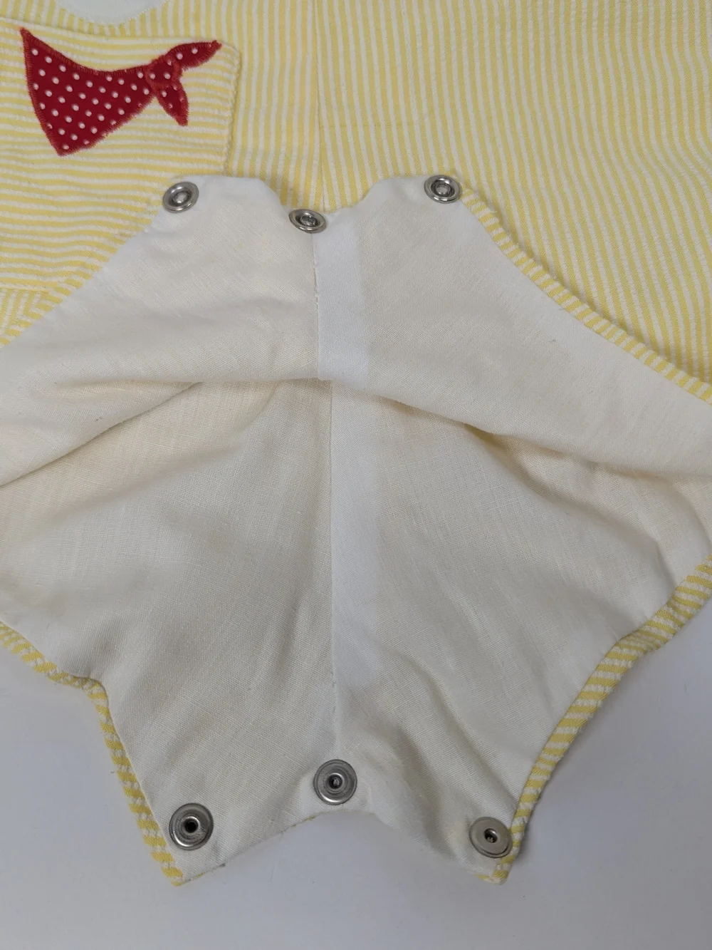 VTG 1980s Fischel Johnston Cowboy Appliqué Yellow Seersucker Overalls Romper 2T